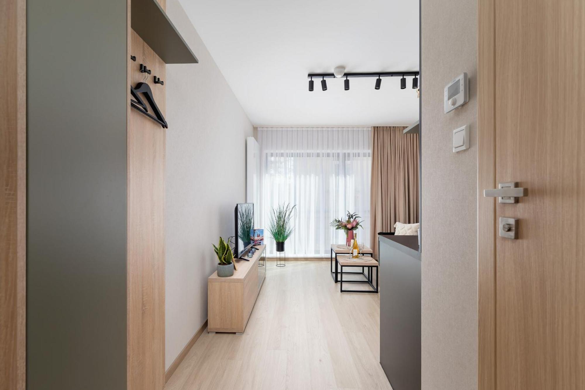 Modern With Air Conditioning In Downtown By Renters * Krakau