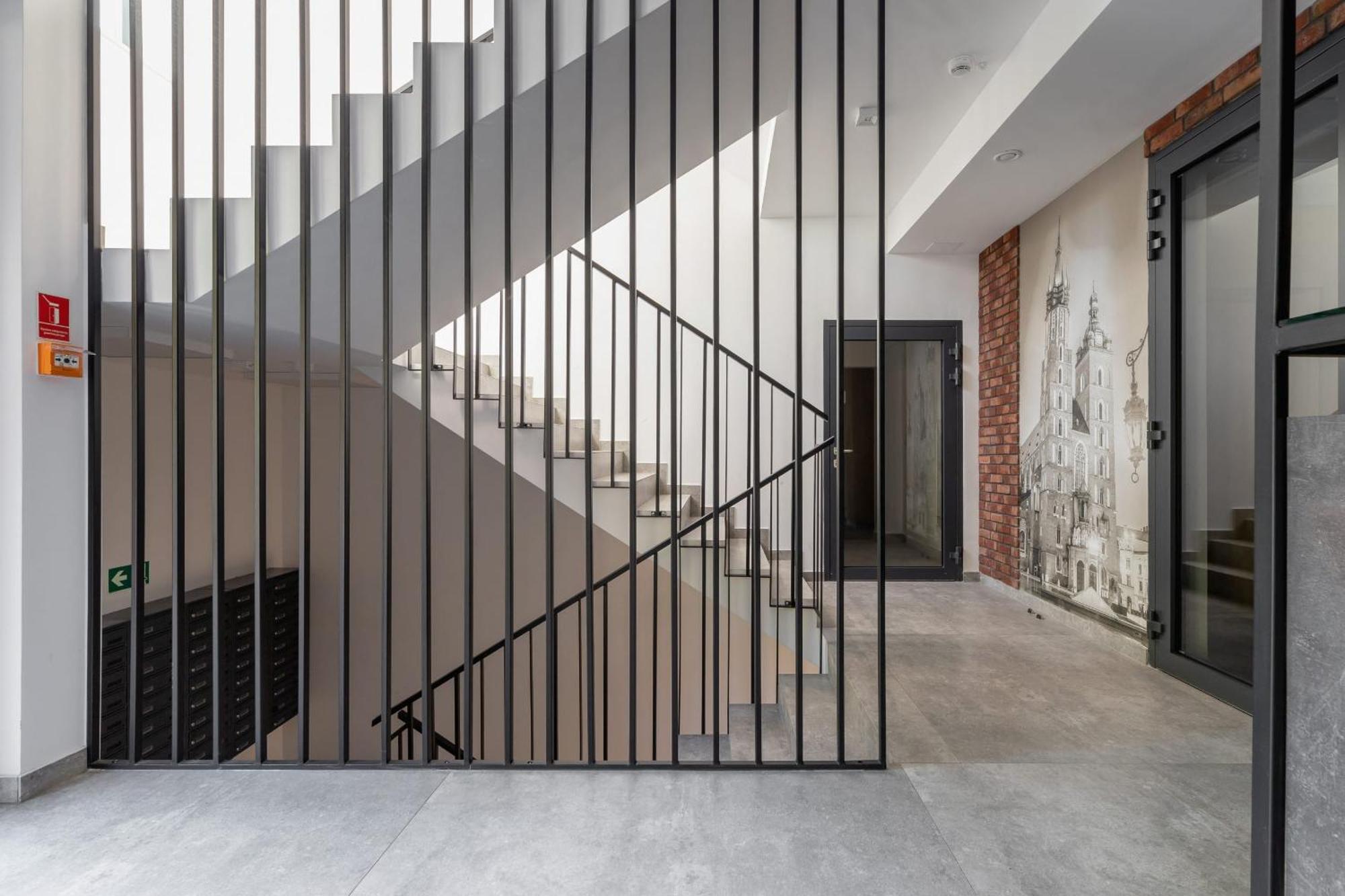 Apartment Modern With Air Conditioning In Downtown By Renters Krakau